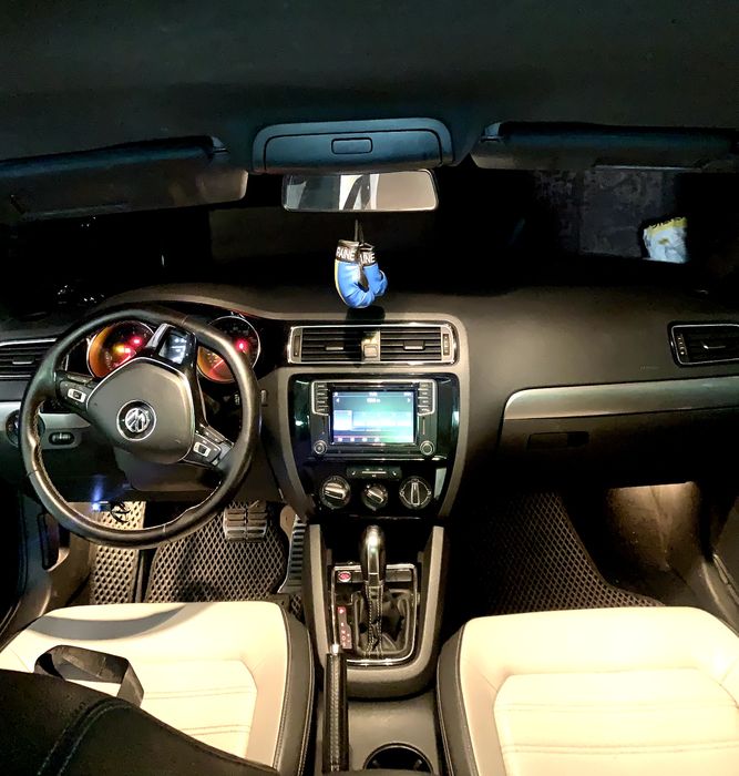 Jetta 6 Sport 2016