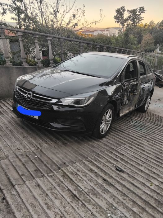 Vendo Opel Astra K sports tourer 1.6 cdti 2017 salvado acidentado