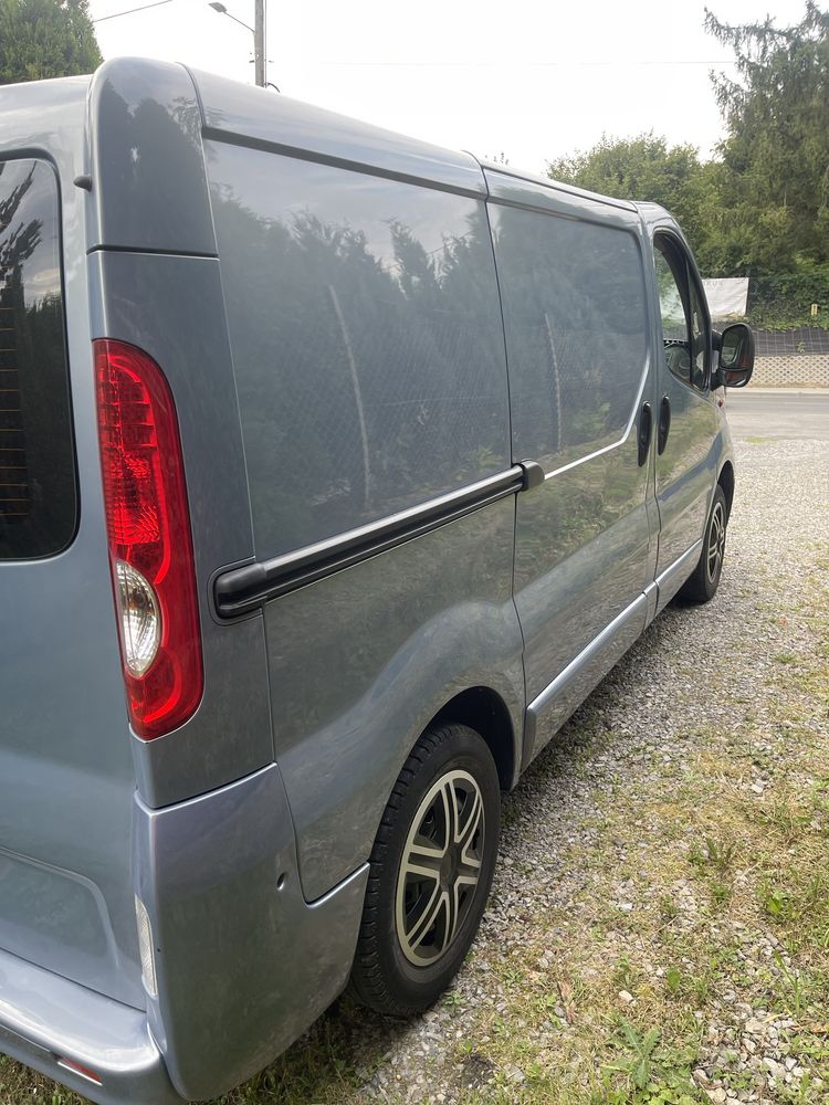 Wynajem busów krótko i długoterminowy, bus blaszak Crafter, Sprinter