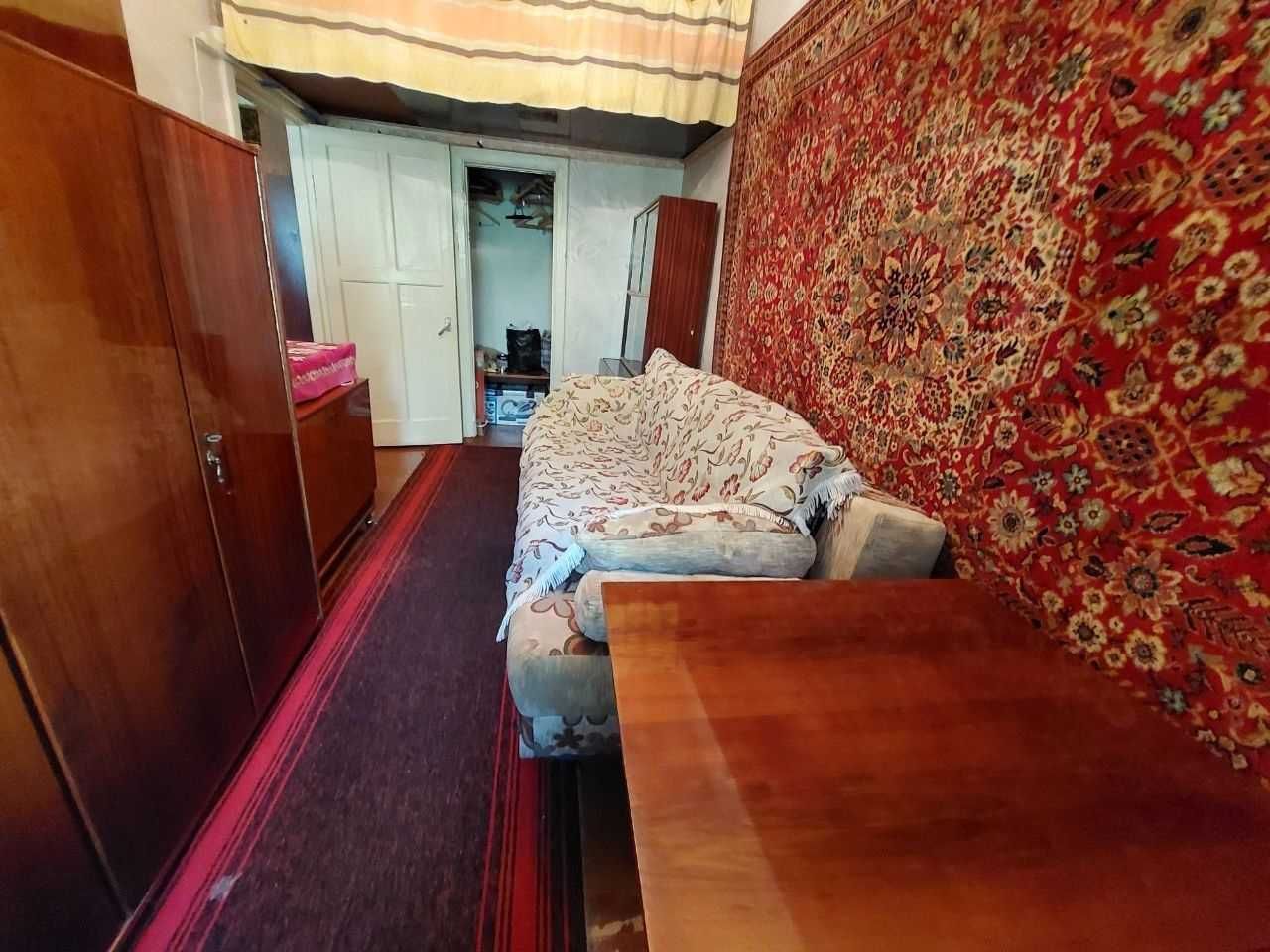 Продам уютную 2-к квартиру проспект Яворницкого Памятник Славы Нагорка