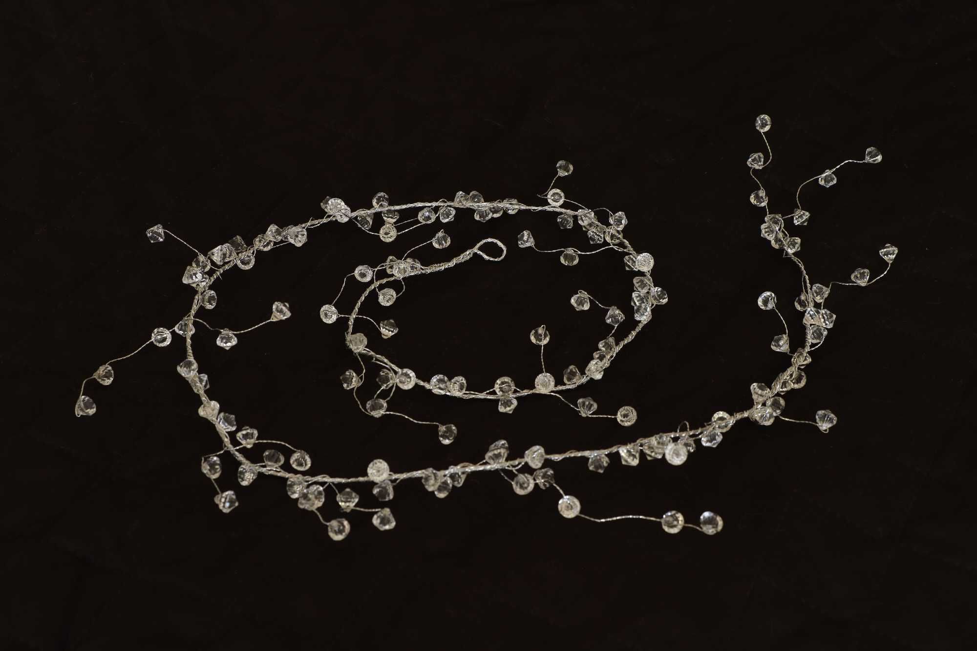 Ozdoba ślubna kryształowa na srebrnym druciku 150cm diamenty -13 sztuk