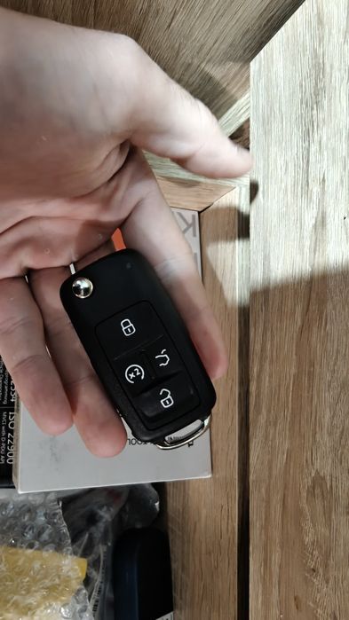 561837202d Ключ Passat nms b7 usa