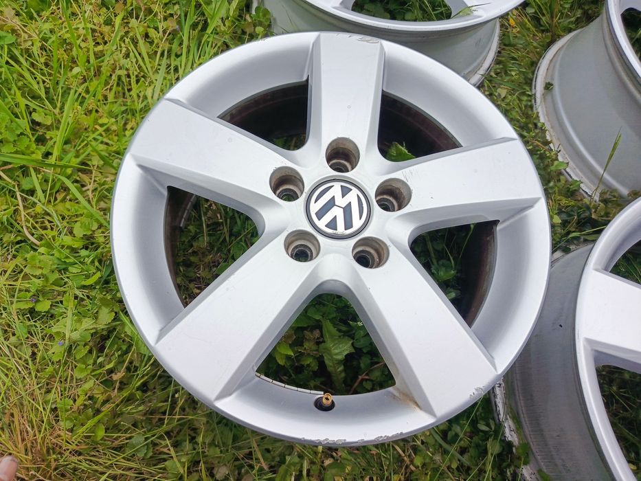 Sprzedam oryginalne alufelgi do VW 5x112 r16