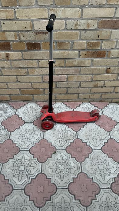 Продам дитячий самокат