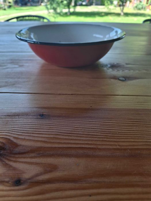 Czerwona miska emaliowana PRL 20cm