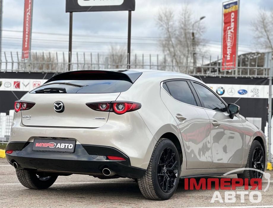 Оренда авто Maxda 3