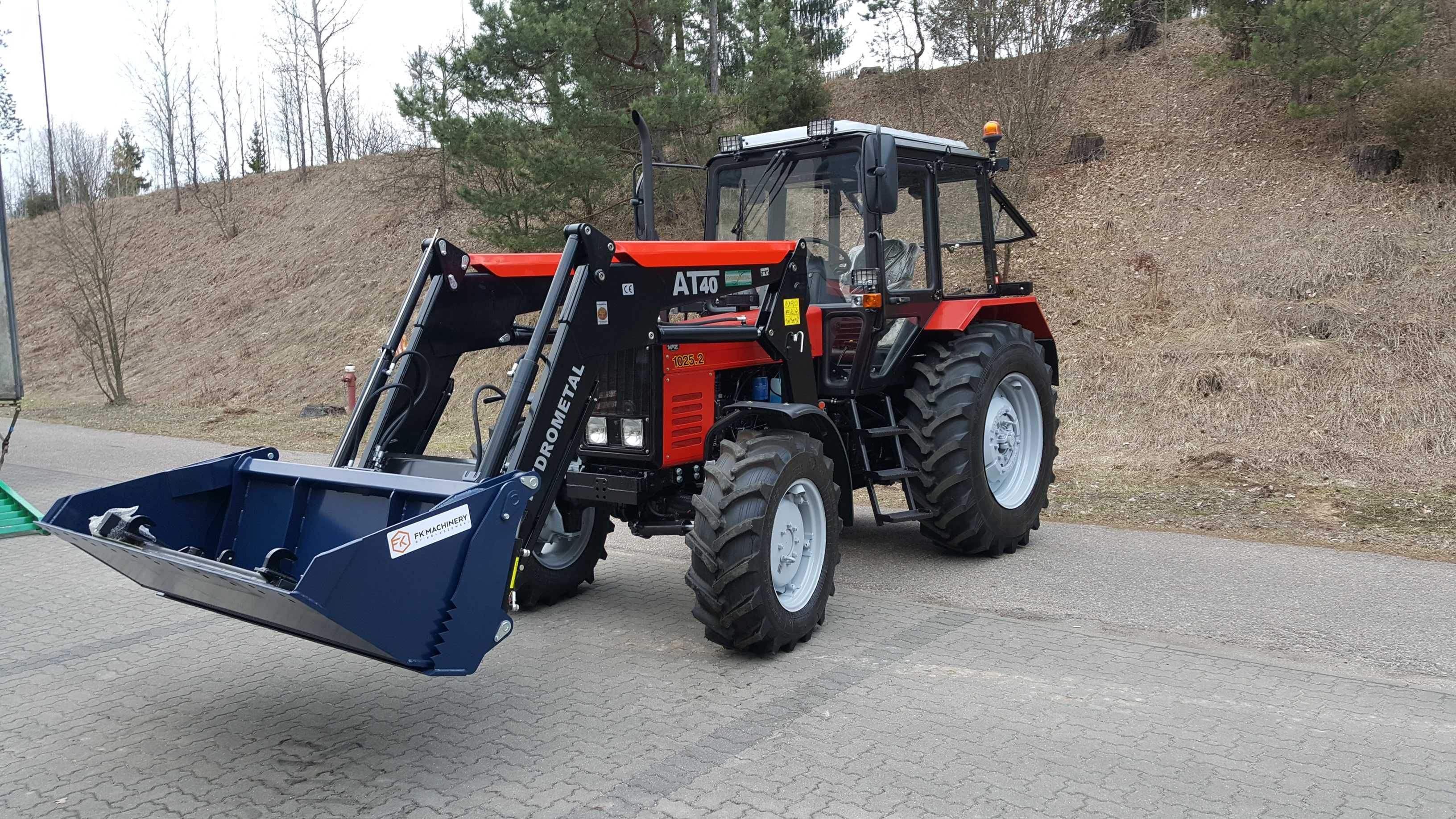 Ładowacz TUR AT-40 Belarus URSUS Deutz Fahr New Holland JD CLAAS