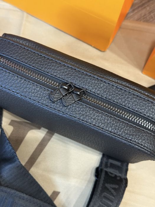 Мужская  сумка месенджер  Louis Vuitton