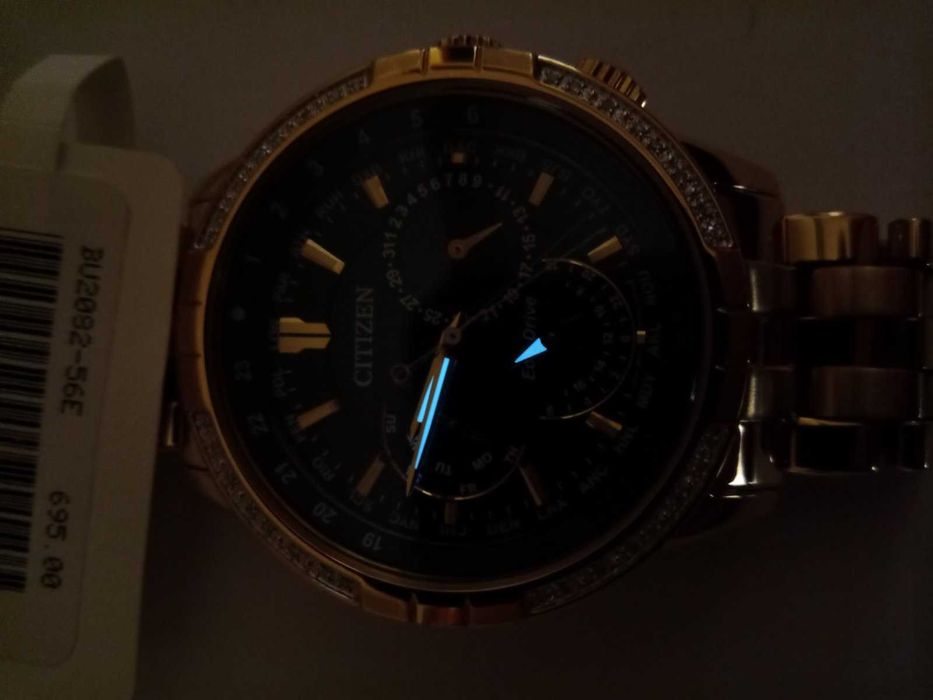 Японские мужские часы с 32 бриллиантами Citizen Eco-Drive BU2082-56E