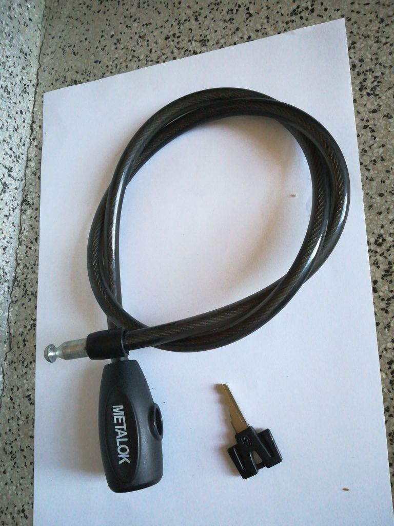 Cadeado de chave em aço Revestido a plástico (6mm +-1 m comprimento)