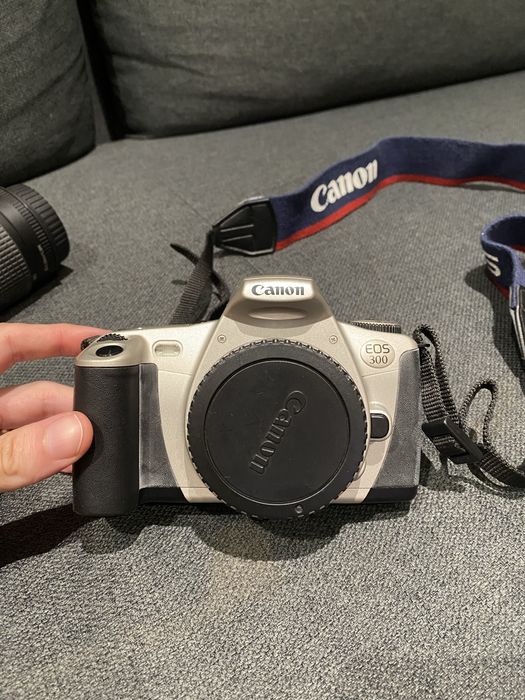 Canon EOS 300 **