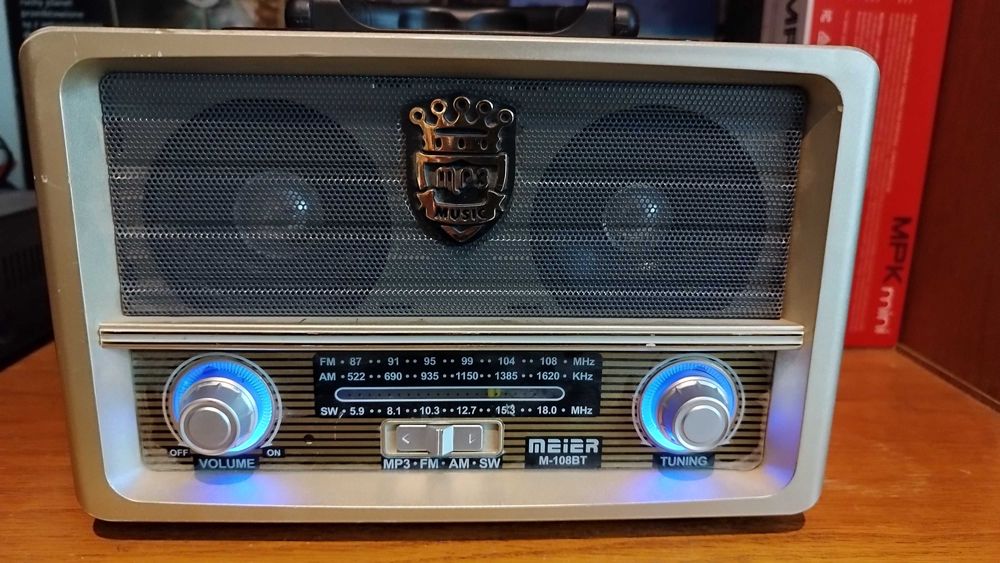 Radio Retro MEIER M-108BT