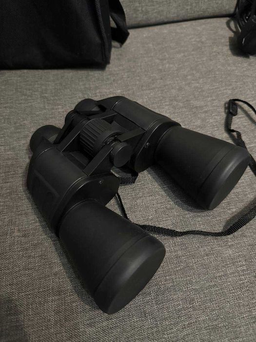 Бинокль 10x50 с регулируемым фокусом (большой в чехле)