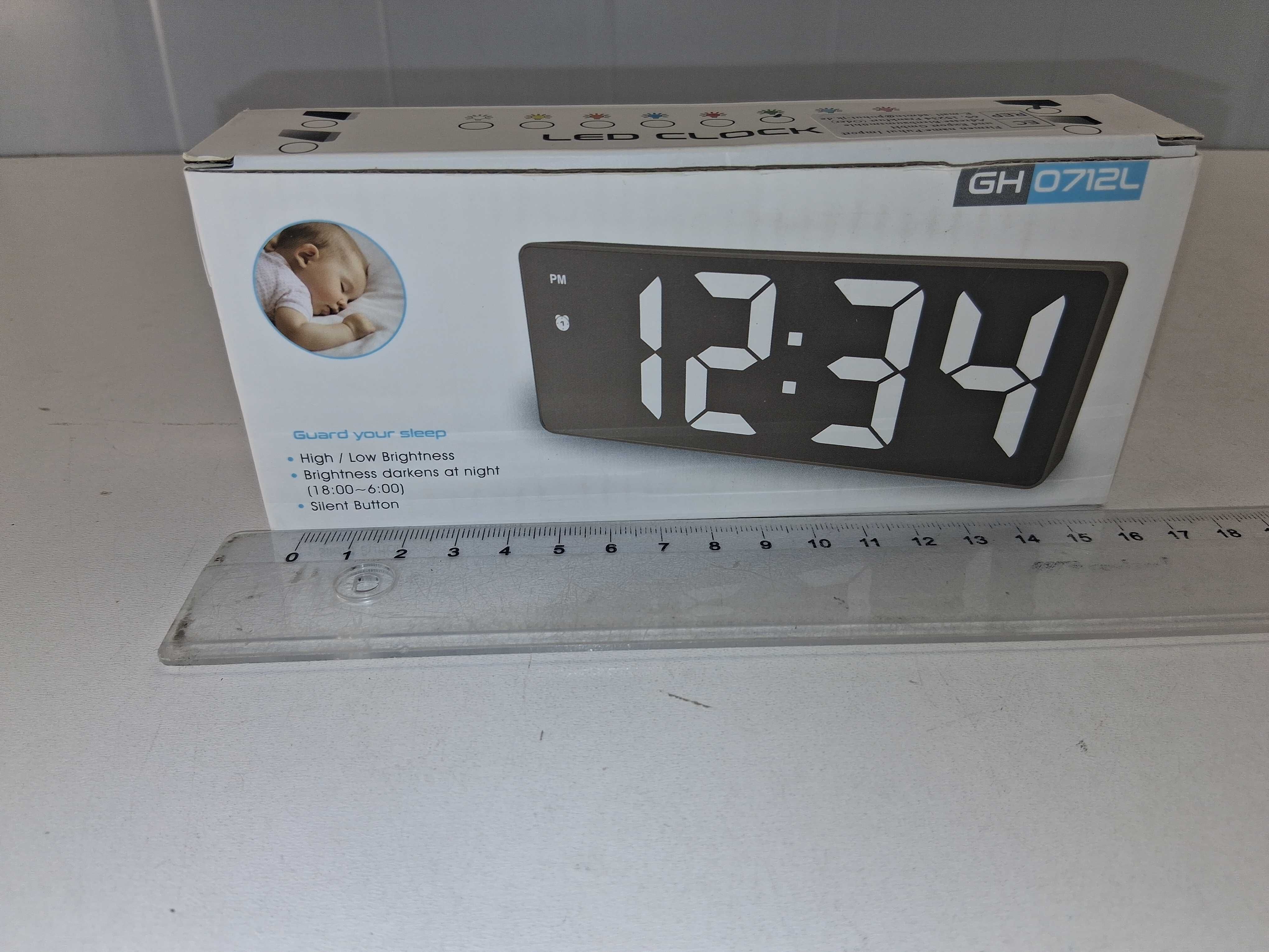 L067 Zegar Budzik Cyfrowy LED Elektroniczny Lusterko Alarm GH0712L