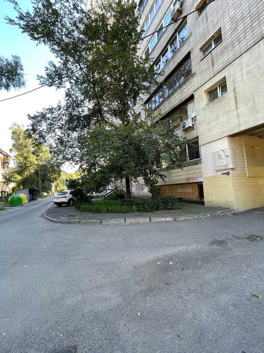 Продаж 2-к квартири на КПІ