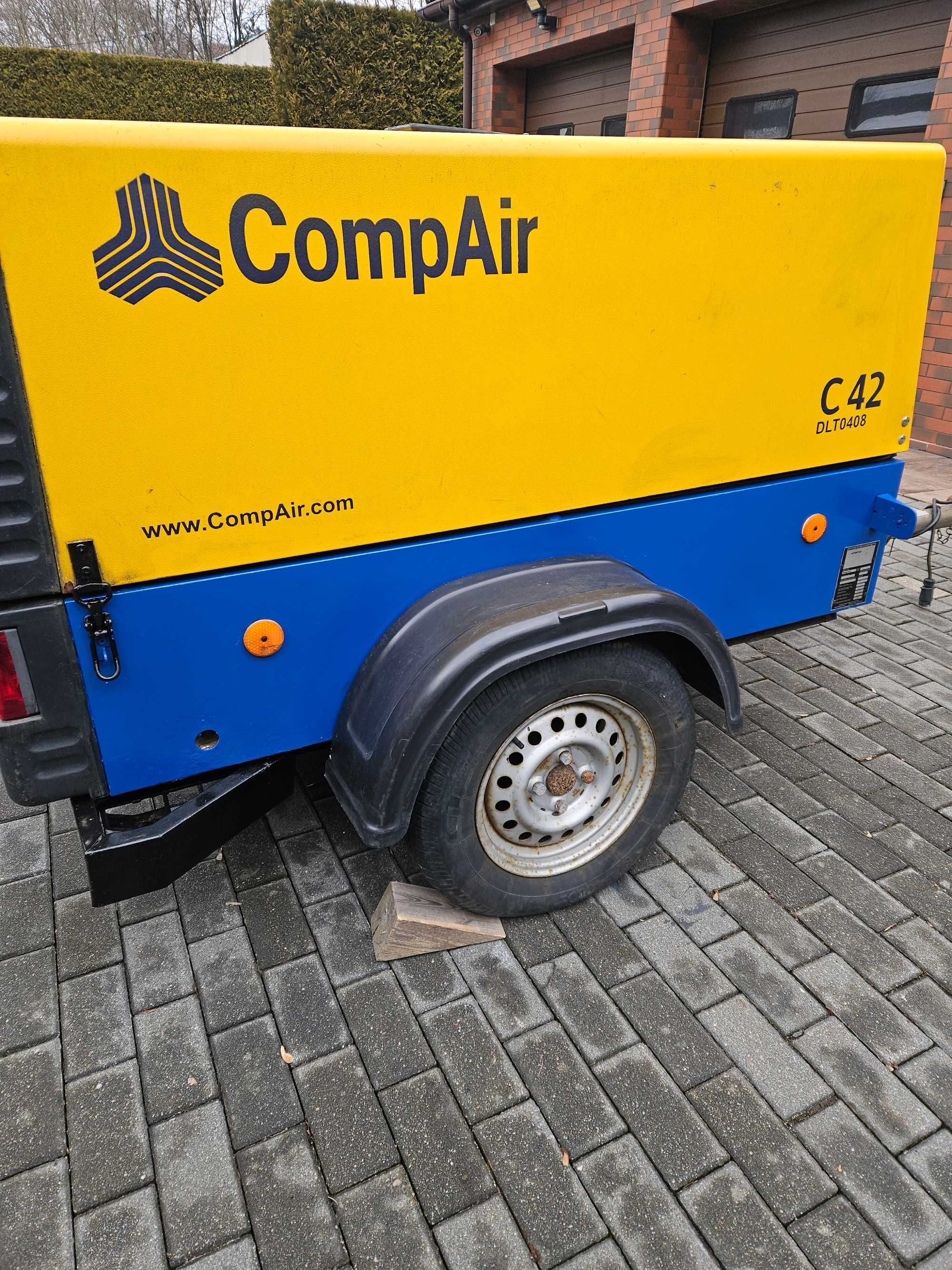 Kompresor COMPAIR C42