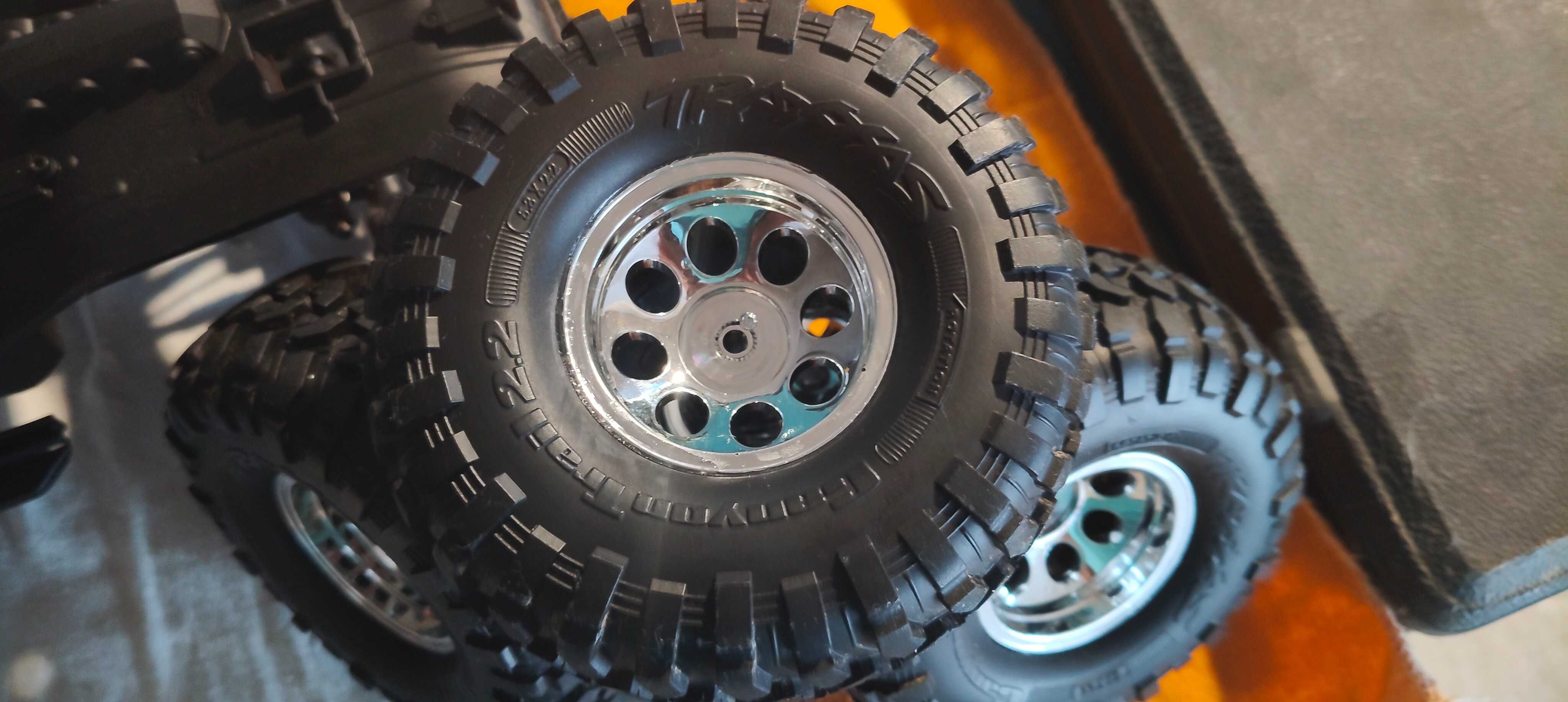 TRX-4 Chevrolet K10 Cheyenne High Trail Red 1/10 + Bateria