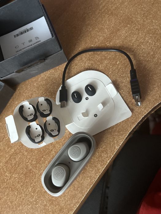 Навушники JBL WAVE100TWS