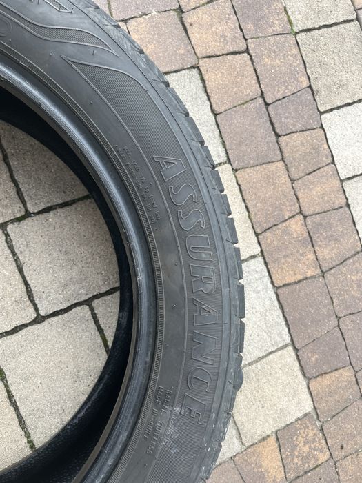 Opony Goodyear wielosezonowe 19