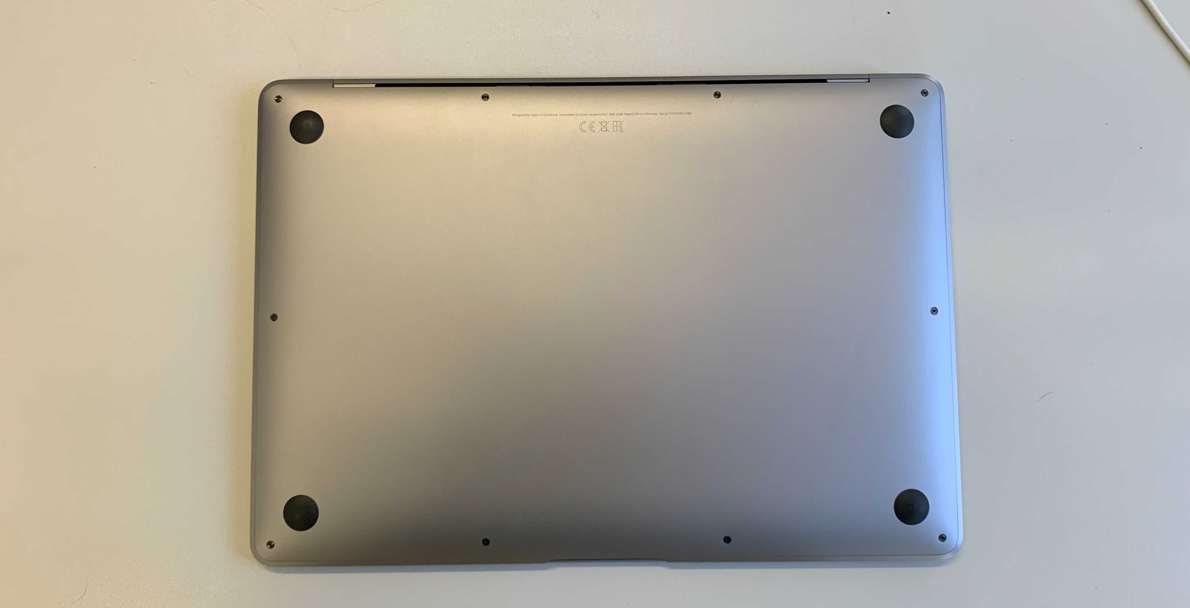 Apple Macbook Air 2019 - 13 Polegadas - Intel i5