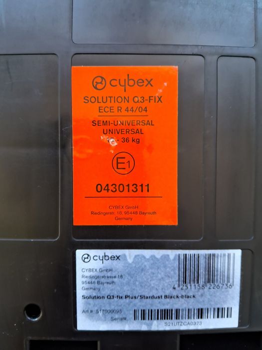 Детское чёрное автокресло модель – Сybex solution Q-3 Fix, (15-50кг).