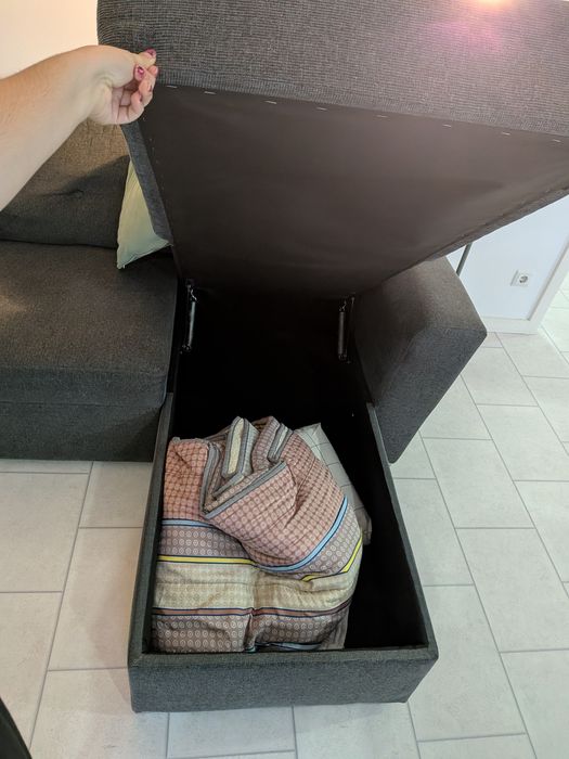 Vendo Sofá-cama chaise loungue com arrumação