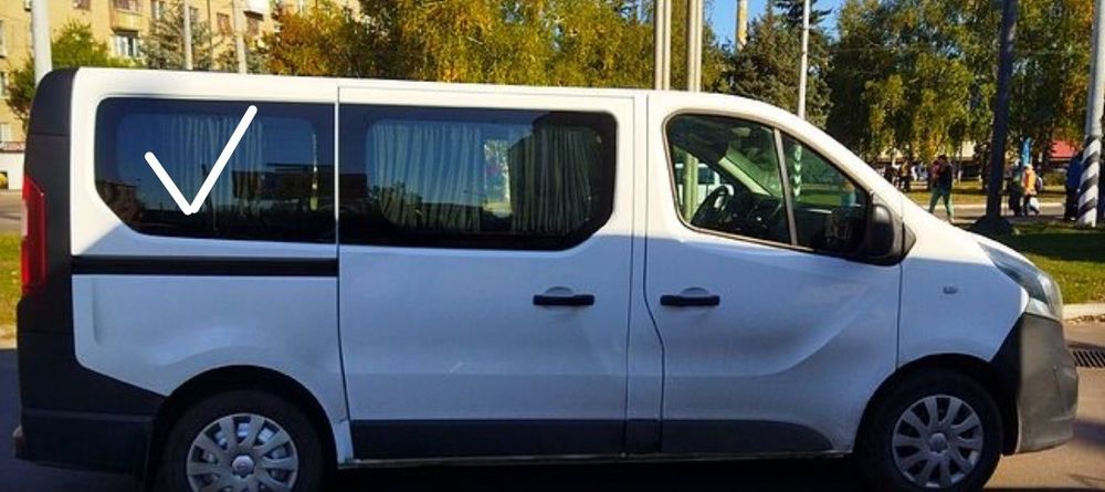 Стекло боковое последнее правое Renault Traffic Трафик Vivaro Виваро