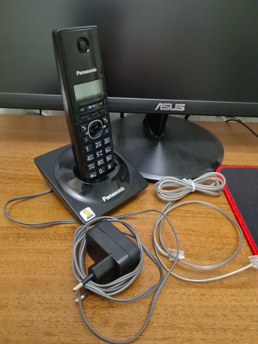 Телефон Panasonic KX-TG1711UA Black