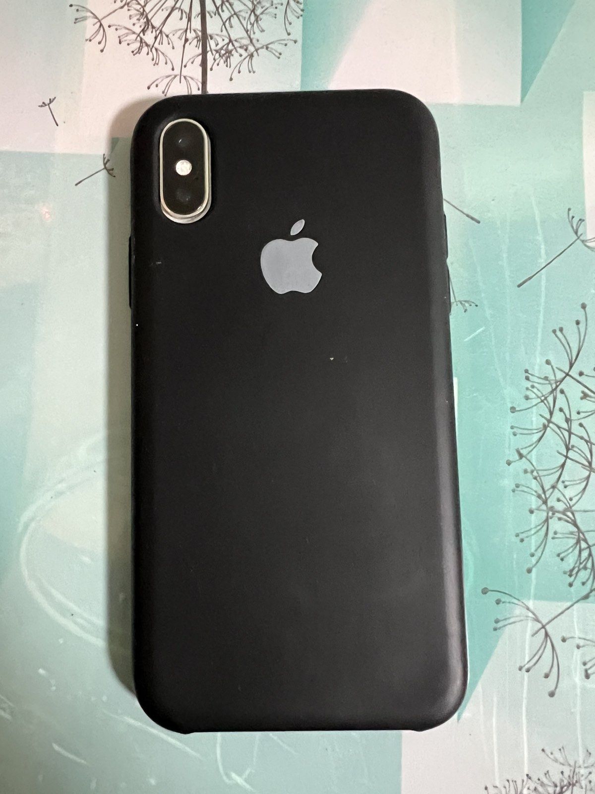 Продам iPhone 10