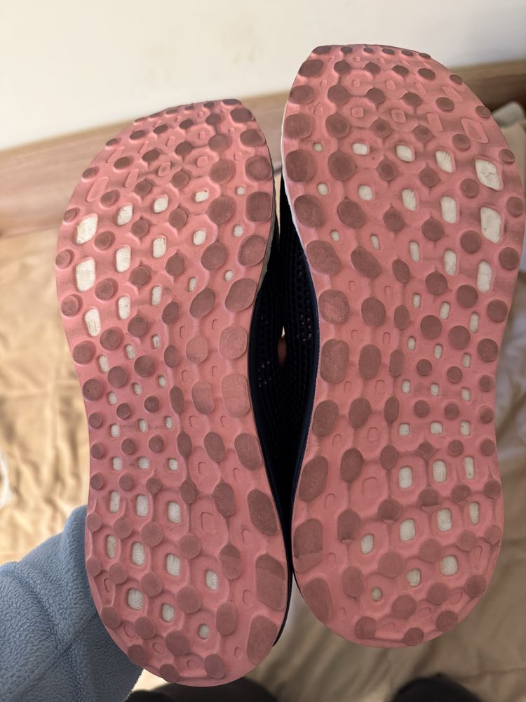 Кроссовки беговые женские adidas vengeful 39 1/3