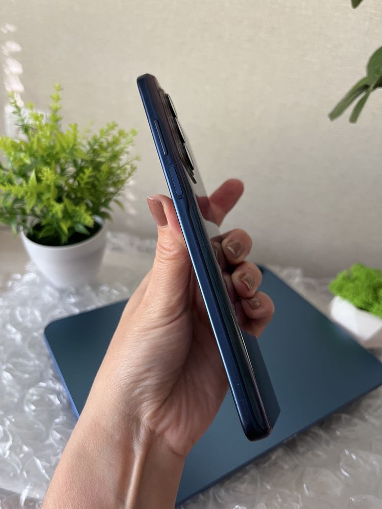 Як новий! Motorola Edge 5G UW 2021 6/256gb Blue XT2141-1 неверлок