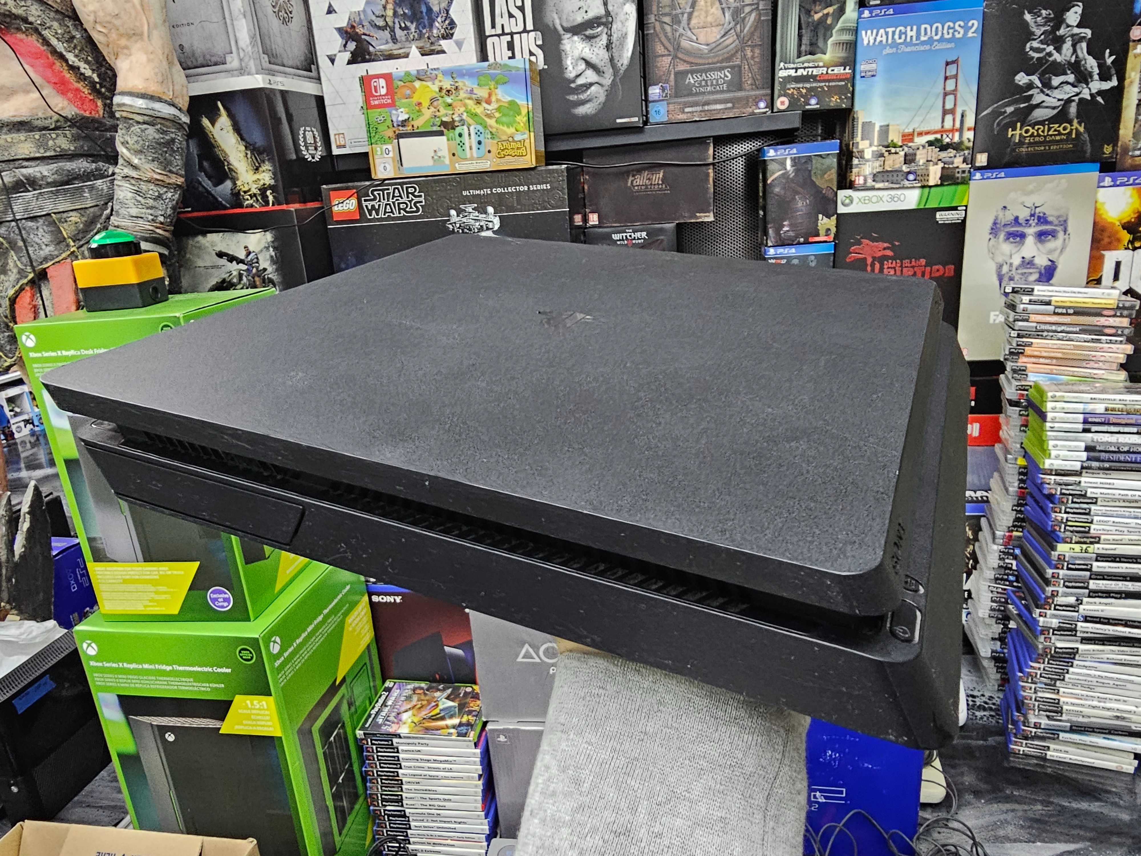 Konsola PS4 Playstation 4 SLIM 1TB + 2 pady 4 gry ładowarka GW6 SKLEP