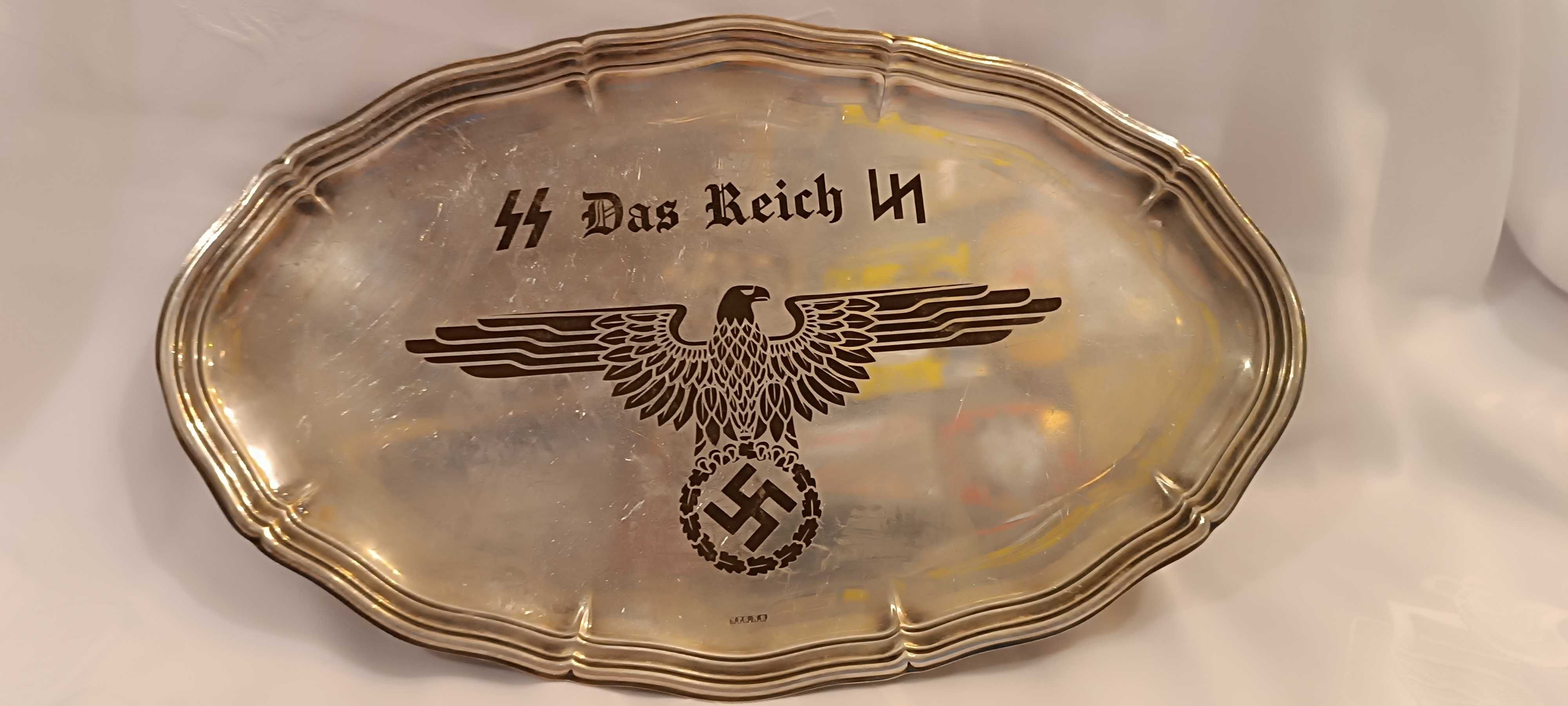Zestaw kieliszków do wódki z tacką z kantyn SS