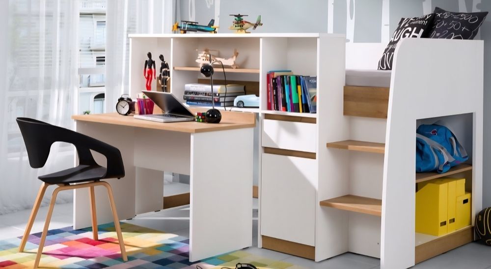 Łóżko piętrowe z antresola i biurkiem