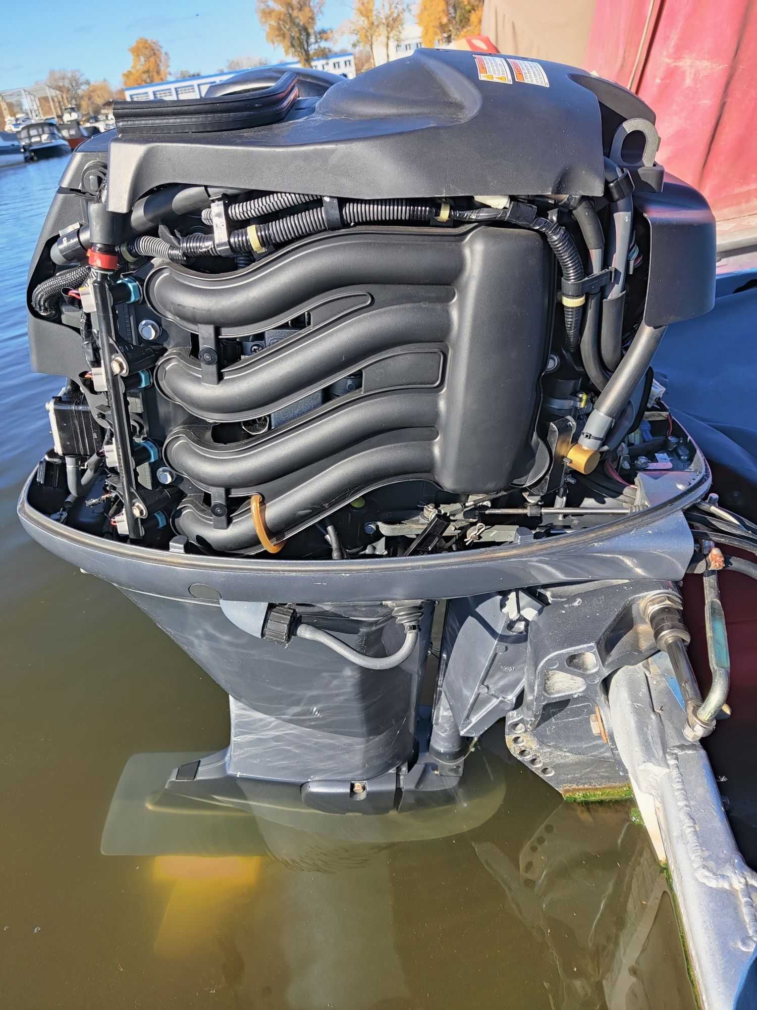 Мотор для човна Yamaha F70 - 2011