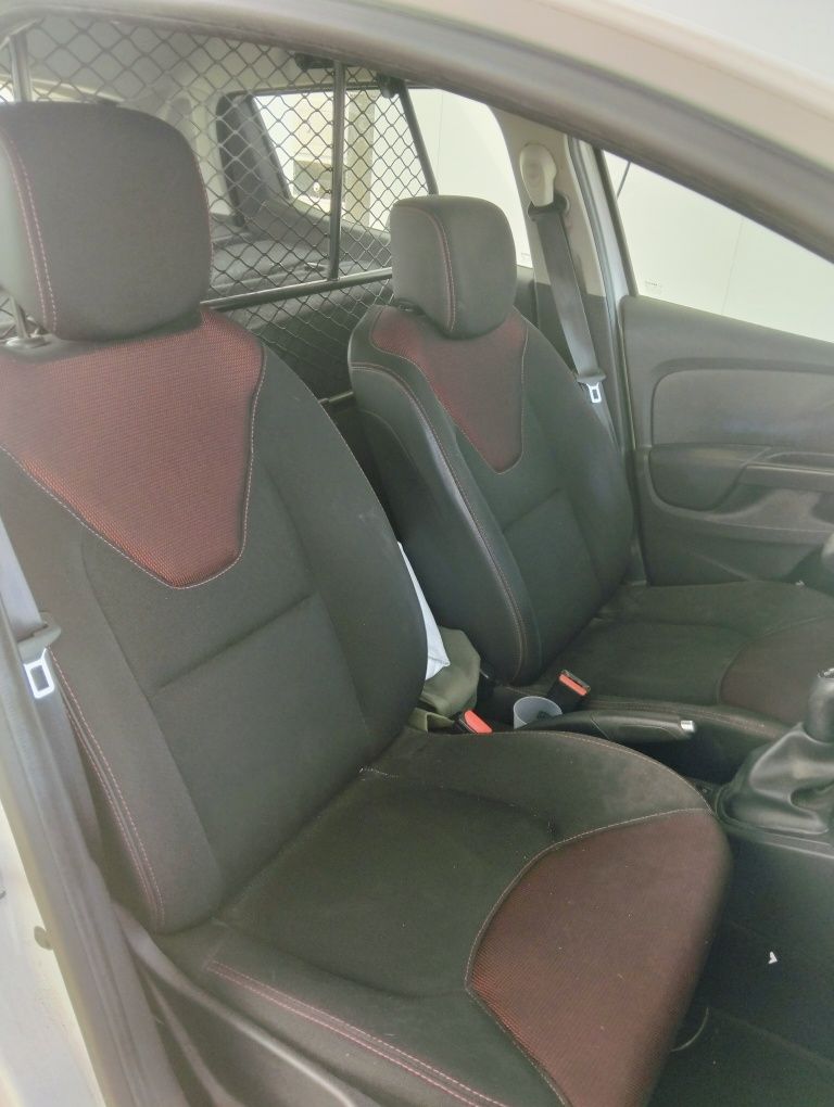 Renault Clio comercial