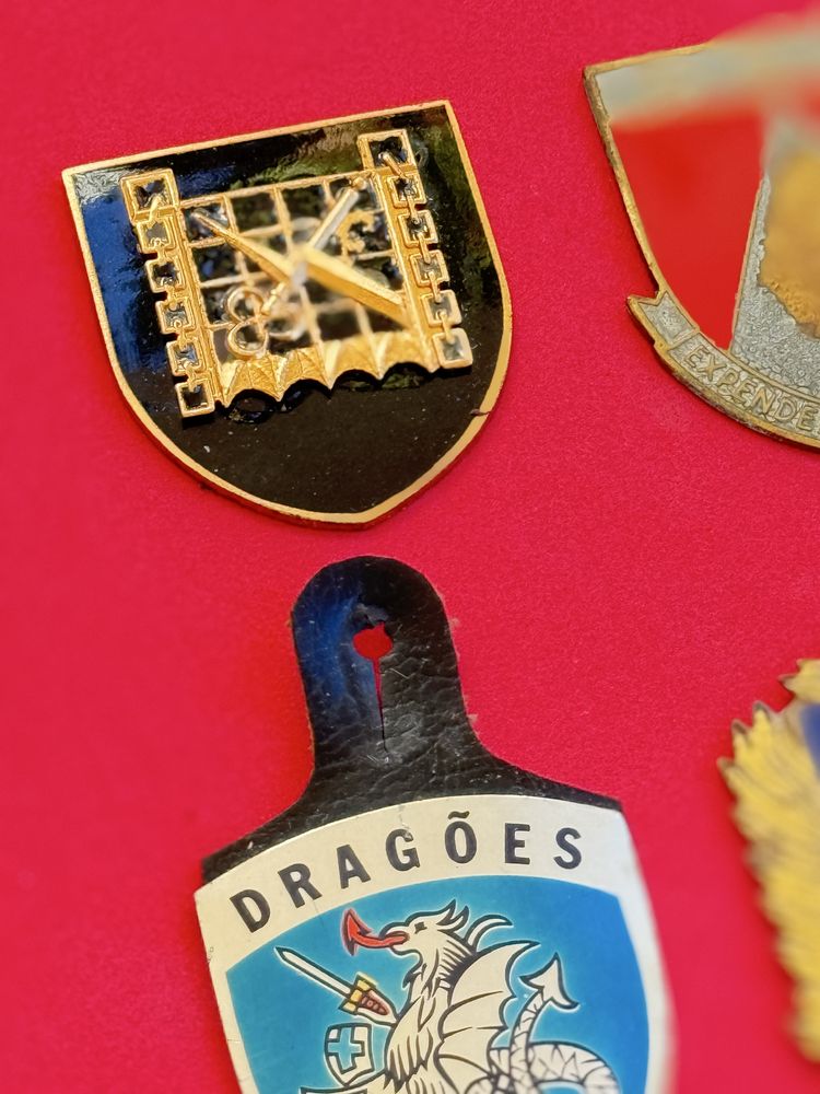 Crachás Militares