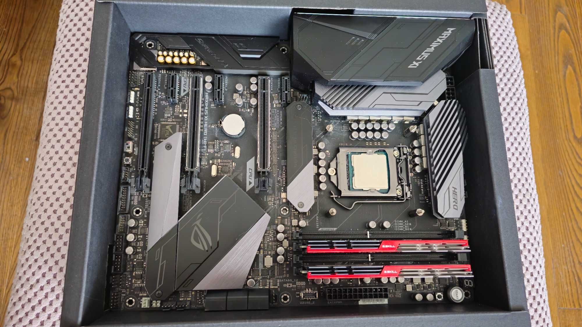 ROG MAXIMUS XI Hero zestaw