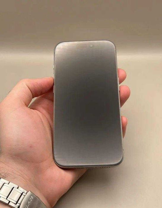 iPhone 15 Pro, 256 ГБ