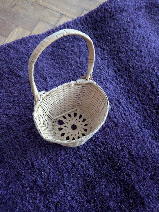 Koszyczek wiklinowy