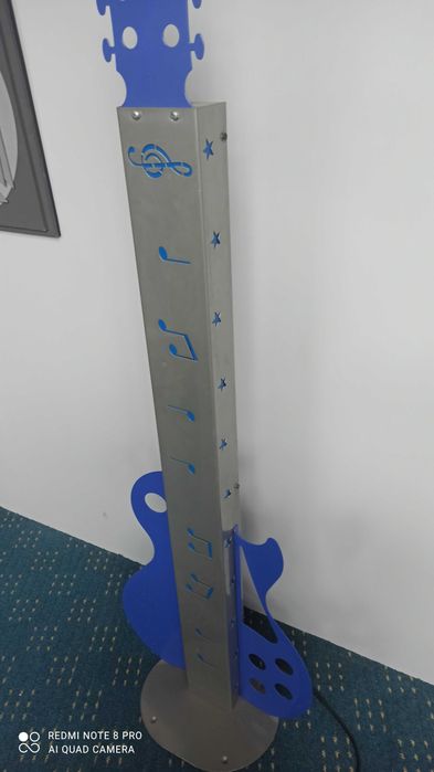 Gitara metalowa podświetlana 1:1 piękna ozdoba,gadżet-jedyna taka!