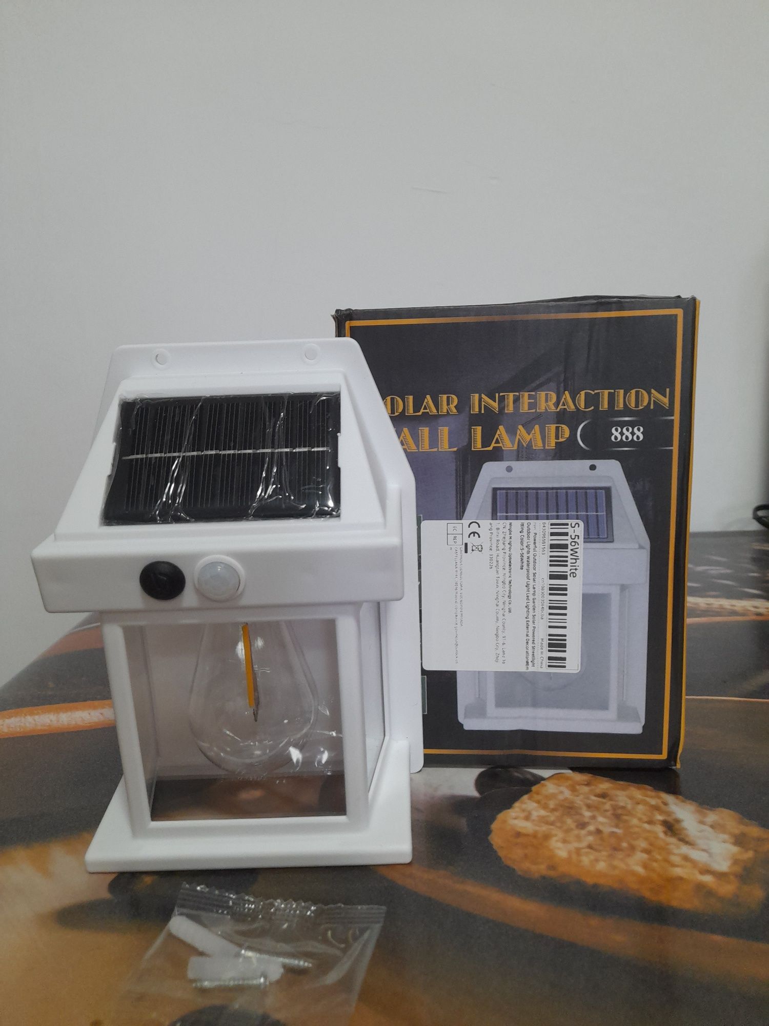 Solarna lampka na zewnątrz!