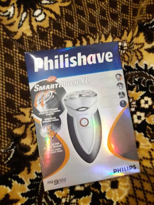 Бритва Phillips электробритва