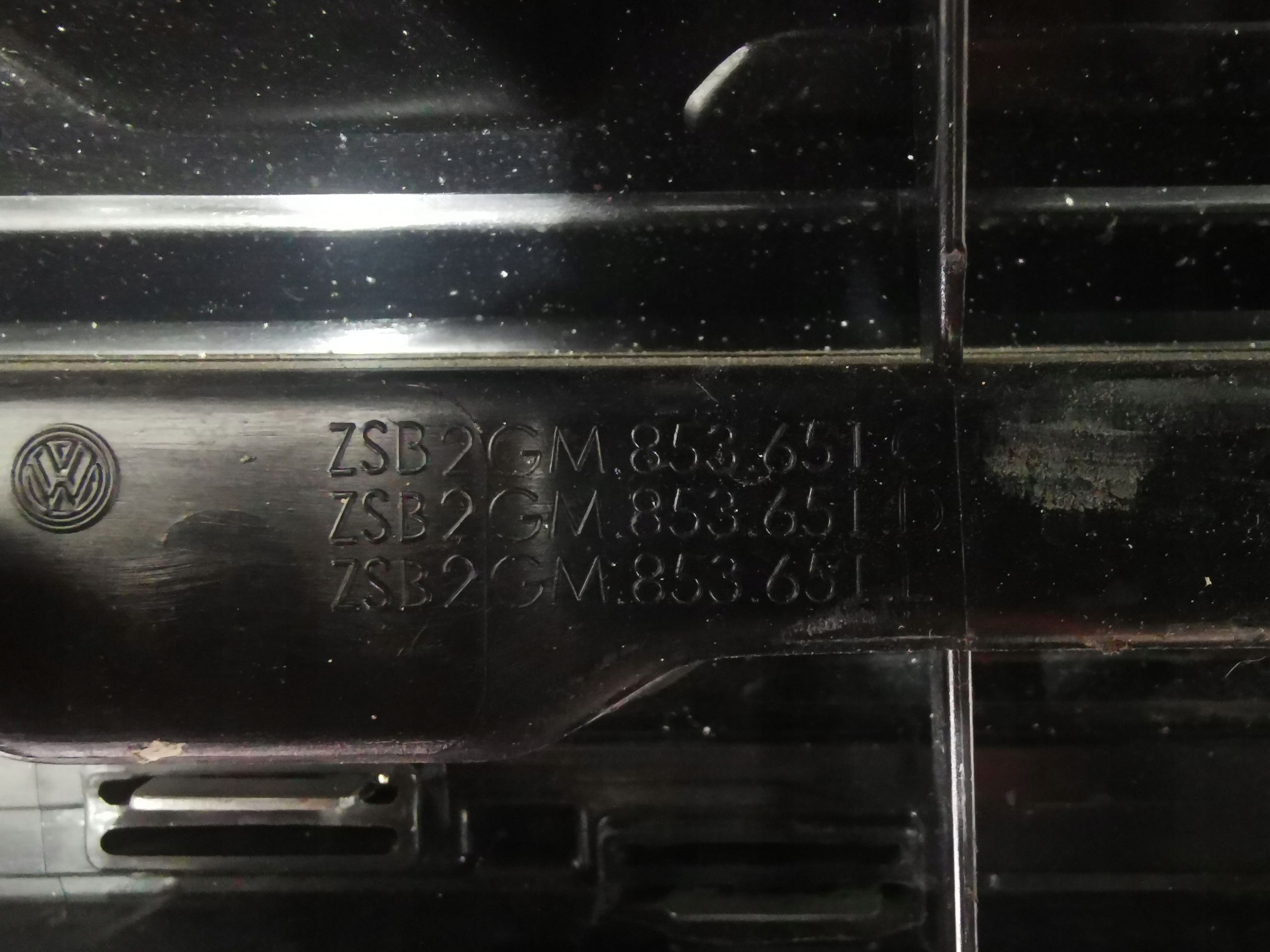 T-cross 2gm grill atrapa igła !