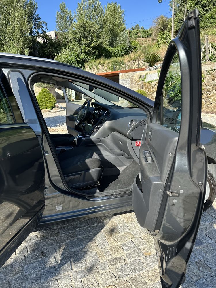 Peugeot 5008 1.6 HDi Executive