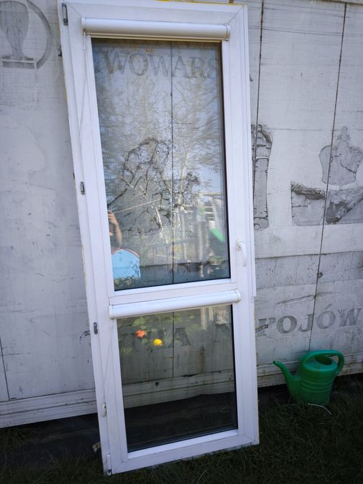 Okno balkonowe plastikowe
