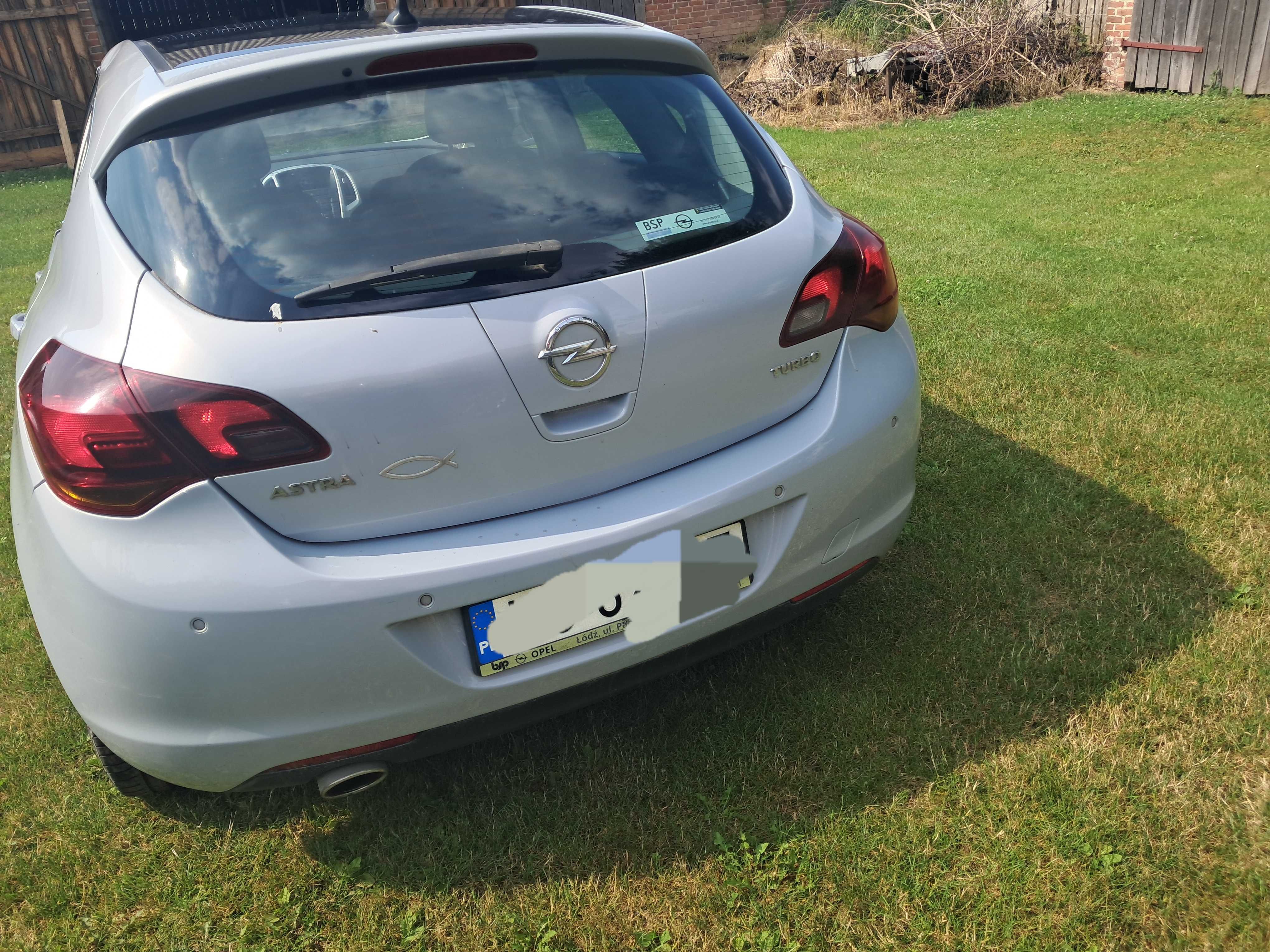 Opel Astra J 1,4 turbo 140KM