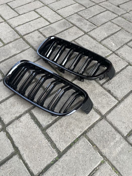 Решетки  ,ноздри в стиле M для BMW f30 f10 f11 f18 f15 f16 f25 e70