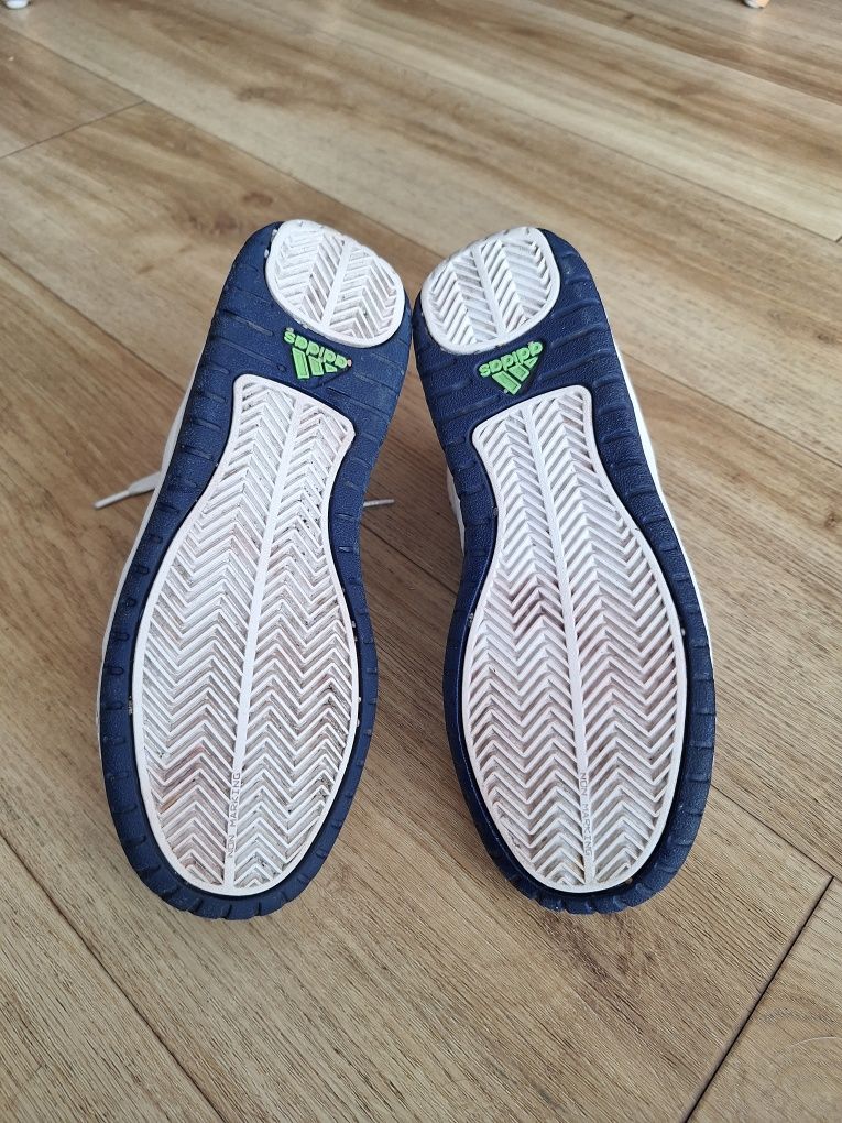 Uty dziecięce adidas rozmiar 36