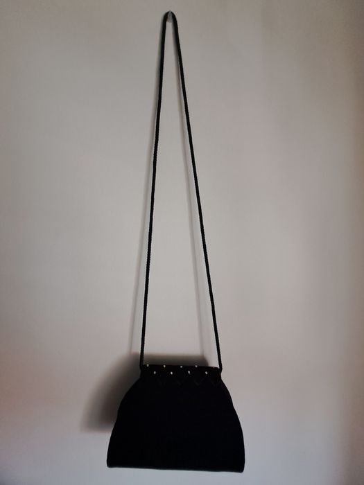 Malinha de cerimónia em veludo preto